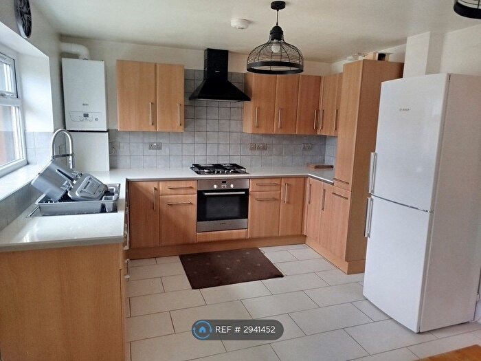 3 Bedroom Terraced House To Rent In Minterne Waye, Hayes, UB4