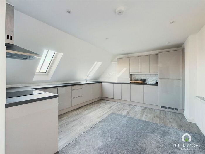 1 Bedroom Flat To Rent In High Street, Broadstairs, Kent, CT10