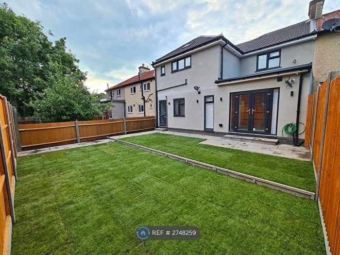 2 Bedroom Flat To Rent In Nelson Road, Stanmore, HA7