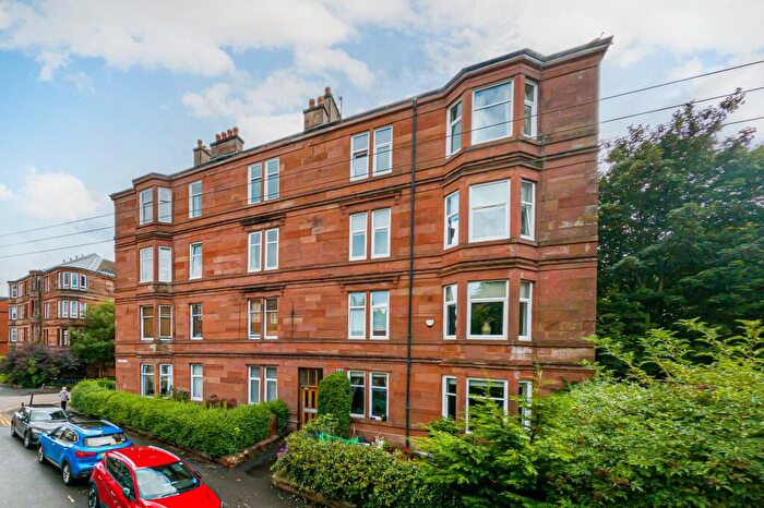 2 Bedroom Apartment For Sale In Carmichael Place, Battlefield, Glasgow, G42