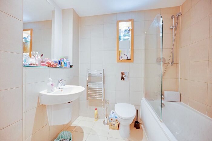 1 Bedroom Flat For Sale In Fitzwilliam Street, Sheffield, S1