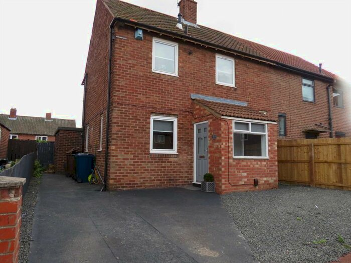 3 Bedroom Semi-Detached House To Rent In Scafell Drive, Newcastle Upon Tyne, NE5