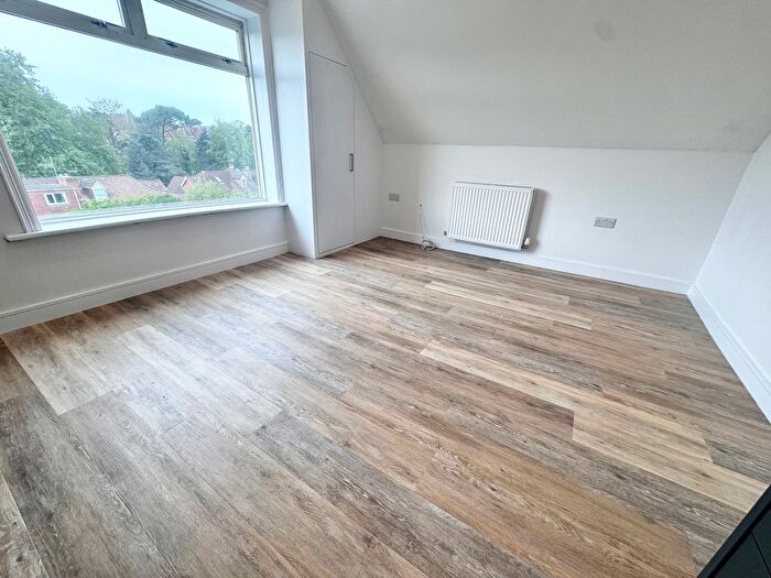 2 Bedroom Flat To Rent In Carlton Road, Bournemouth, BH1