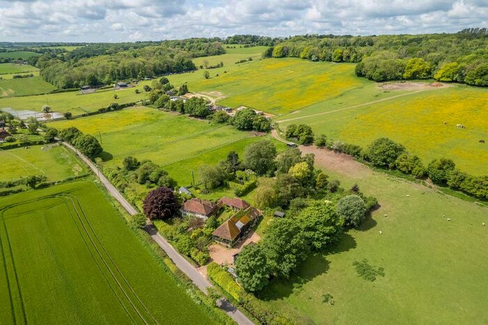 4 Bedroom Barn Conversion For Sale In Duckpit Road, Petham, CT4