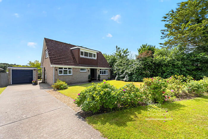 3 Bedroom Detached House For Sale In Caws Avenue, Seaview, Isle Of Wight, PO34