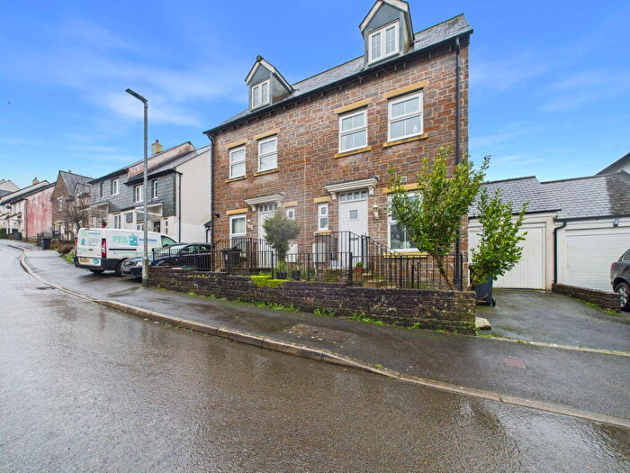 4 Bedroom Semi Detached House For Sale In Catchfrench Crescent, Liskeard, PL14