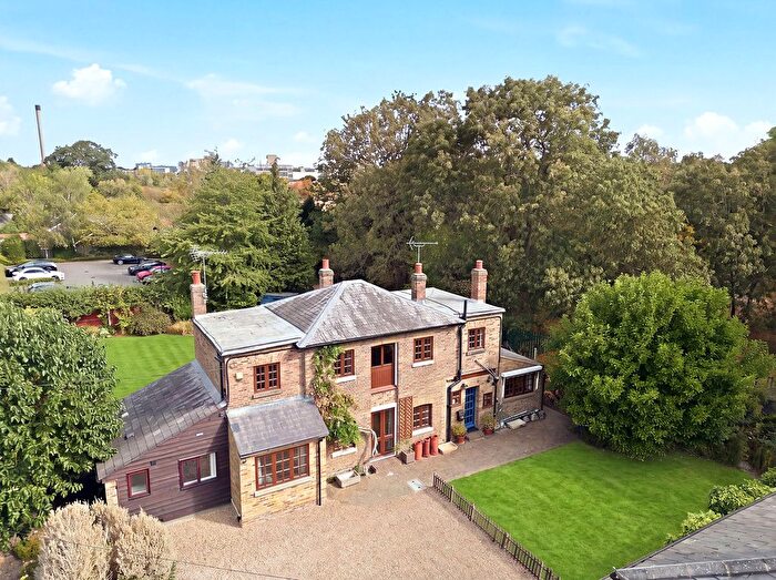 4 Bedroom Detached House For Sale In Church Road, Uxbridge, UB8