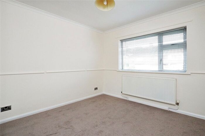 3 Bedroom End Of Terrace House For Sale In Pinewood Gardens, Clifton, Nottingham, NG11