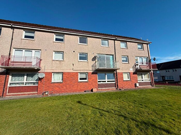 2 Bedroom Maisonette To Rent In Oakbank Avenue, Wishaw, ML2