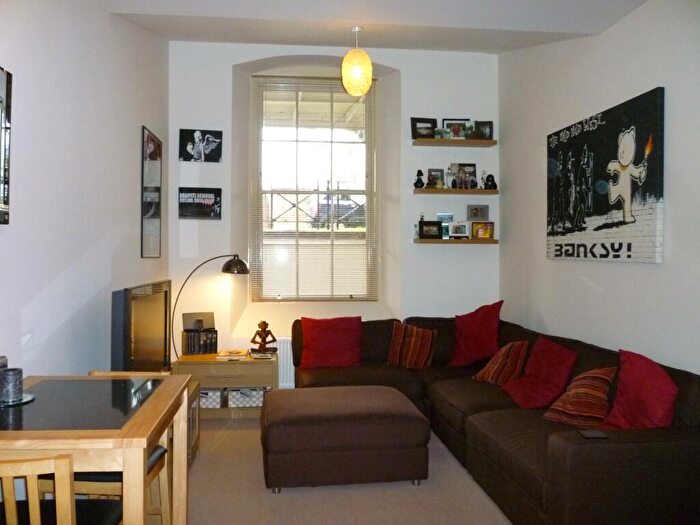 1 Bedroom Flat To Rent In St Georges Walk, Gosport, PO12