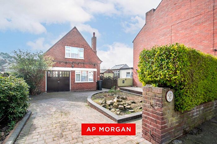 2 Bedroom Detached House For Sale In Chapel Street, Lye, Stourbridge, West Midlands, DY9