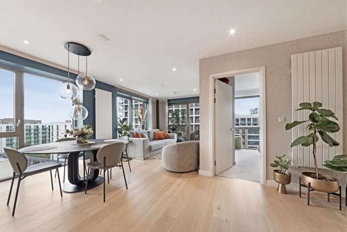 1 Bedroom Flat To Rent In Pendant Court, Royal Wharf, London, E16