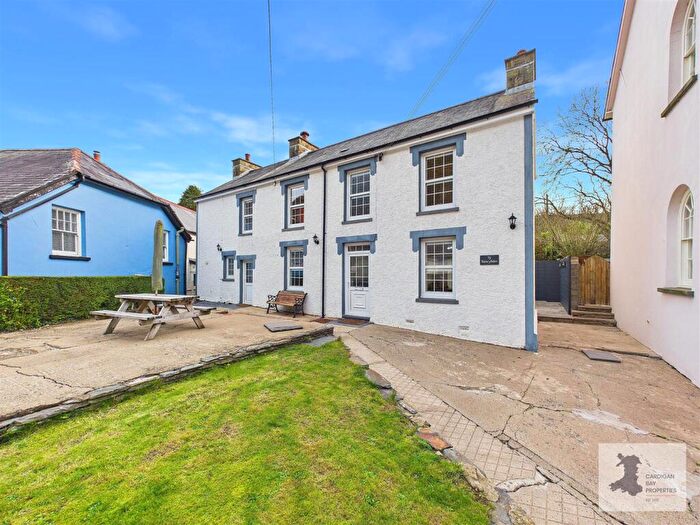 3 Bedroom Detached House For Sale In Banc Y Felin, Llangrannog, Llandysul, SA44