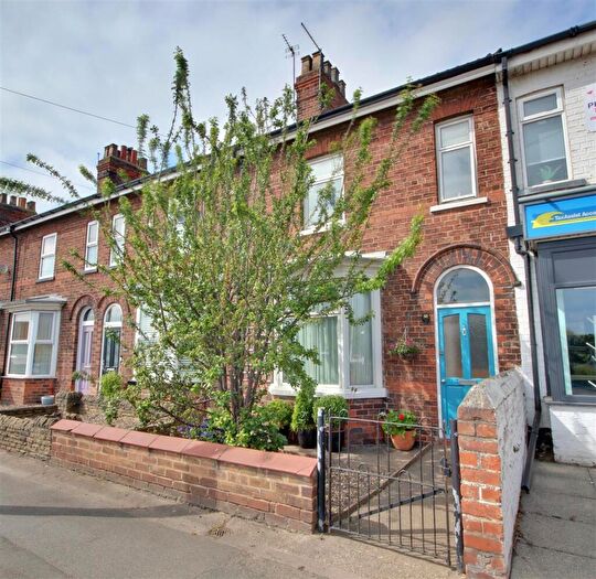 2 Bedroom Terraced House For Sale In Grovehill Road, Beverley, HU17