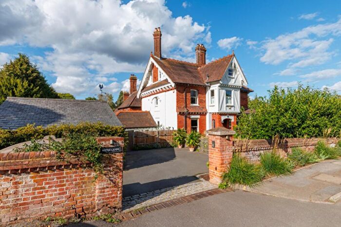 6 Bedroom Semi-Detached House For Sale In Guildford Road, Westcott, Dorking, Surrey, RH4