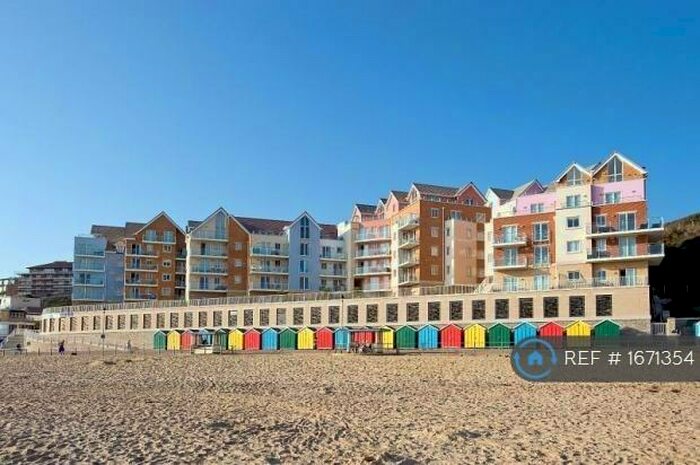 2 Bedroom Flat To Rent In Honeycombe Beach, Boscombe, Bournemouth, BH5