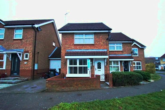 2 Bedroom Property To Rent In Wetherby Close, Stevenage, SG1