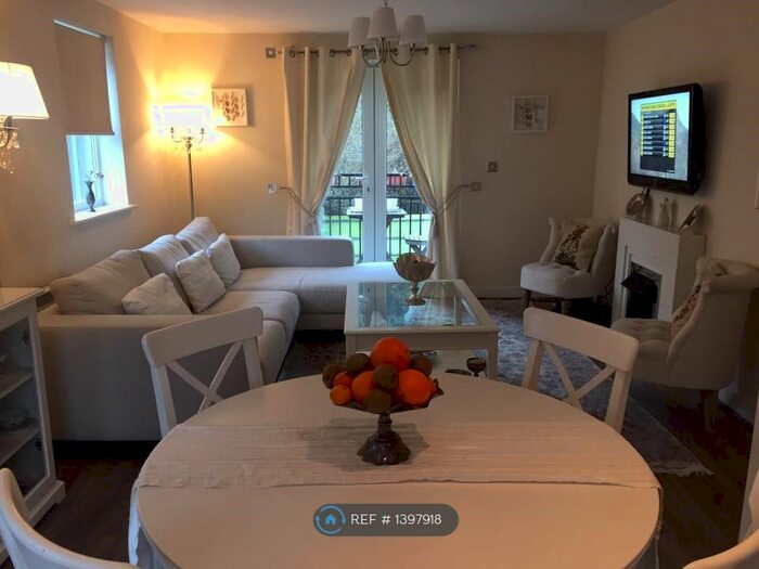 2 Bedroom Flat To Rent In Ingress Park, Greenhithe, DA9