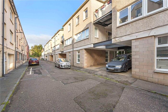 3 Bedroom Terraced House For Sale In Trafalgar Lane, Leith, Edinburgh, EH6