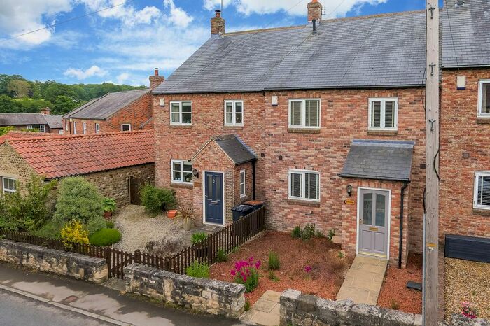3 Bedroom Terraced House For Sale In Wormald Green, Harrogate, HG3