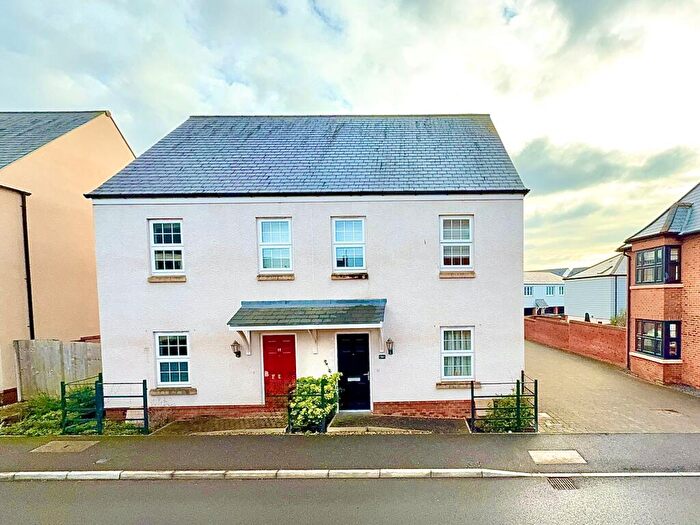 2 Bedroom Semi-Detached House For Sale In Dart Avenue, Topsham, Exeter, EX2
