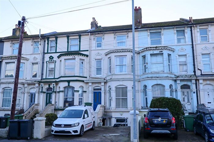 1 Bedroom Flat To Rent In Elphinstone Road, Hastings, TN34