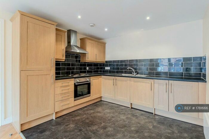 1 Bedroom Flat To Rent In West Street, Conisbrough, DN12