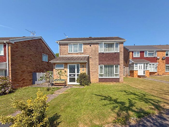 4 Bedroom Detached House For Sale In Royce Walk, Rogerstone, NP10