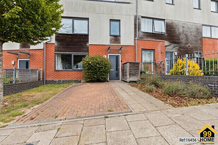 3 Bedroom Terraced House To Rent In Stanford Road, Colchester, Essex, CO4