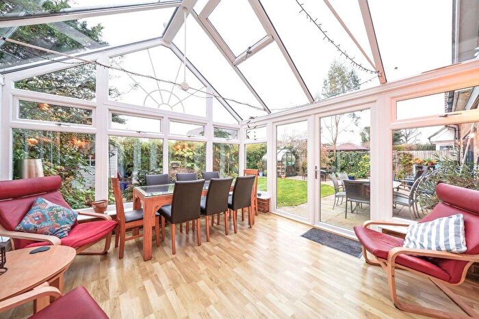 4 Bedroom Detached House For Sale In Bucknalls Drive, Bricket Wood, St. Albans, Hertfordshire, AL2
