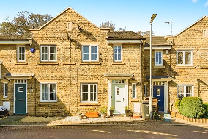3 Bedroom Terraced House For Sale In Broadacres, Bailiff Bridge, Brighouse, West Yorkshire, HD6