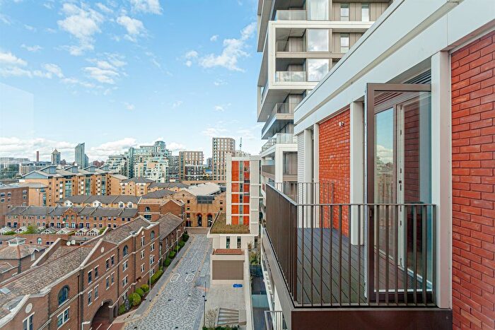 1 Bedroom Flat To Rent In Gartons Way, London, SW11