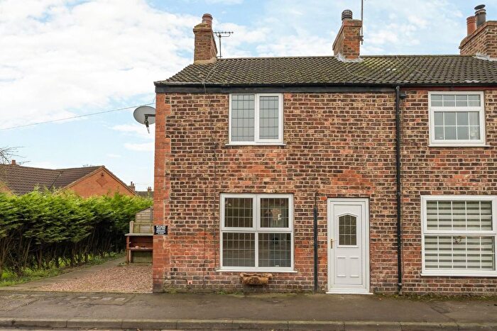 2 Bedroom End Of Terrace House For Sale In Main Road, Drax, Selby, YO8