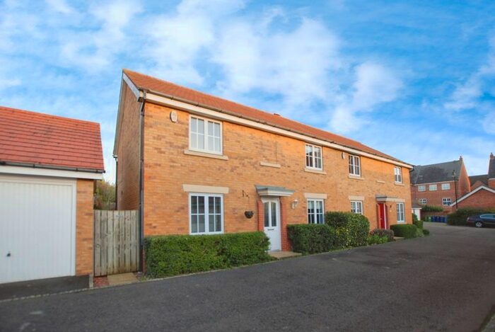 4 Bedroom Semi-Detached House To Rent In Chipchase Mews, Gosforth, Newcastle Upon Tyne, NE3