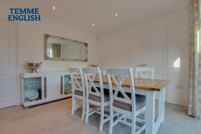 4 Bedroom Detached House For Sale In Parker Drive, Dry Street, Langdon Hills, SS16