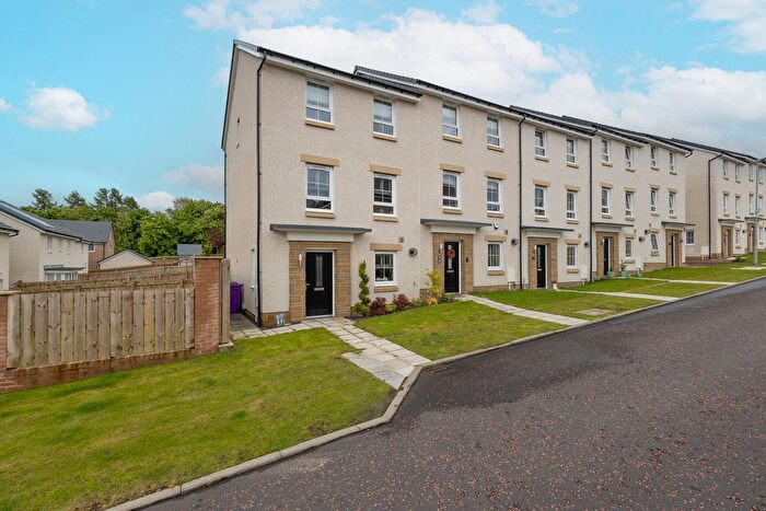 4 Bedroom Town House For Sale In Braewell Court, Robroyston, Glasgow, G33
