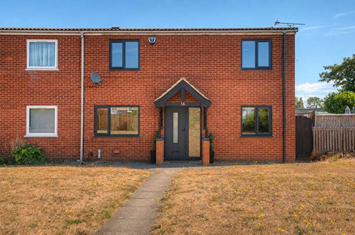 3 Bedroom End Of Terrace House For Sale In Roecliffe, West Bridgford, Nottingham, NG2