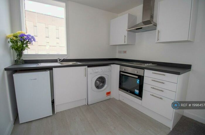 1 Bedroom Flat To Rent In Cheapside Chambers, Bradford, BD1