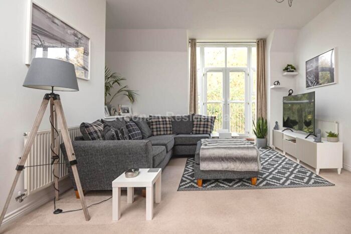 2 Bedroom Apartment For Sale In Tortoiseshell Walk, Little Paxton, PE19