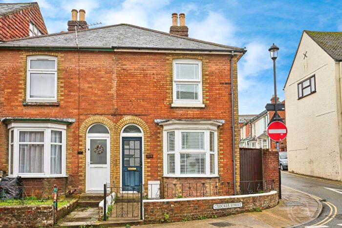 2 Bedroom End Of Terrace House For Sale In Crocker Street, Newport, Isle Of Wight, PO30