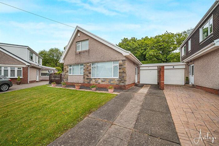 3 Bedroom Detached House For Sale In Linden Close, Neath, SA10