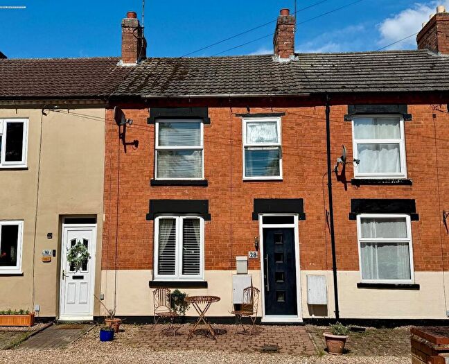 2 Bedroom Terraced House For Sale In Mansefield Close, Desborough, Kettering, NN14