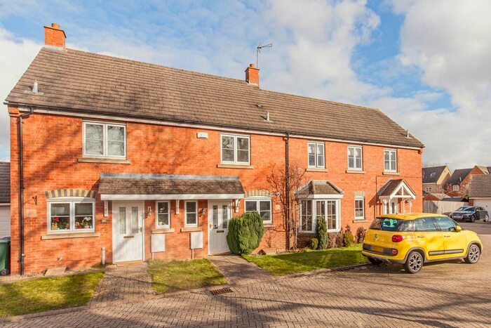 2 Bedroom Terraced House To Rent In Corncrake Way, Bicester, OX26