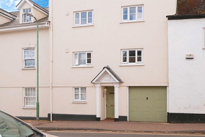 2 Bedroom Flat For Sale In Glendower Street, Monmouth, NP25