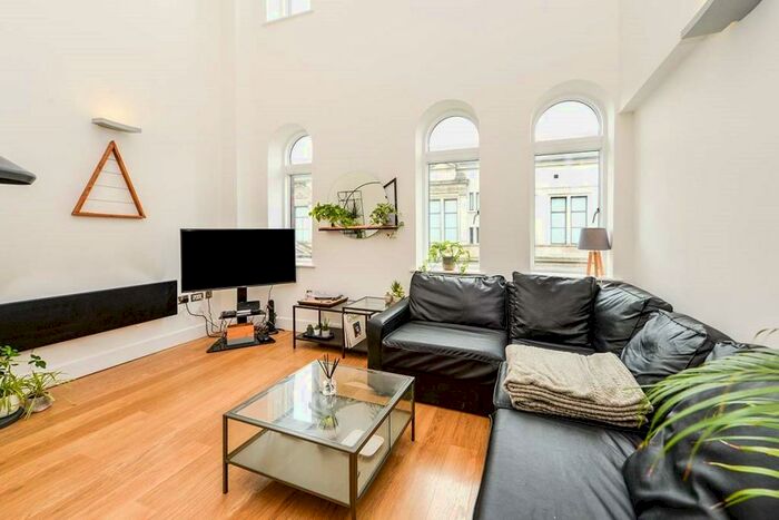 2 Bedroom Apartment To Rent In Sir Thomas Street, Liverpool, Merseyside, L1