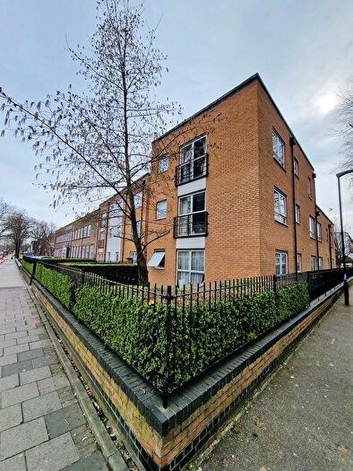 2 Bedroom Flat To Rent In Candlelight Court, Romford Road, Stratford, E15