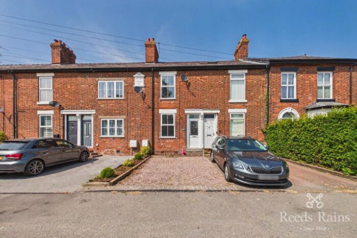 3 Bedroom Terraced House For Sale In Middlewich Road, Holmes Chapel, Crewe, Cheshire, CW4