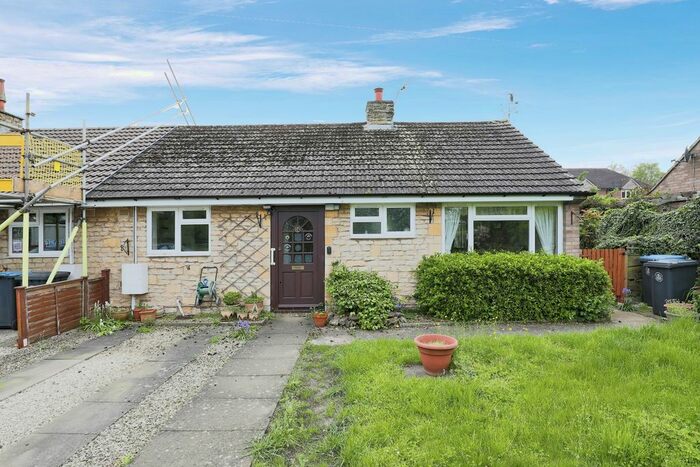 2 Bedroom Bungalow For Sale In Armscote Road, Ilmington, Shipston-On-Stour, Warwickshire, CV36