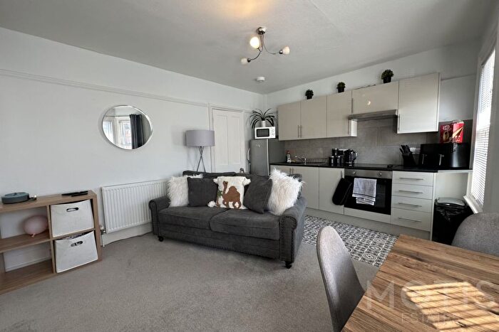 2 Bedroom Maisonette To Rent In Darby Place, Folkestone, CT20