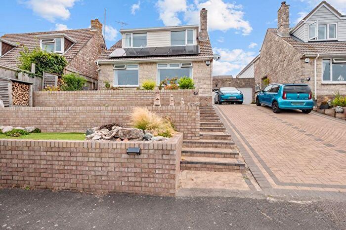 4 Bedroom Detached House For Sale In Churchward Avenue, Weymouth, DT3